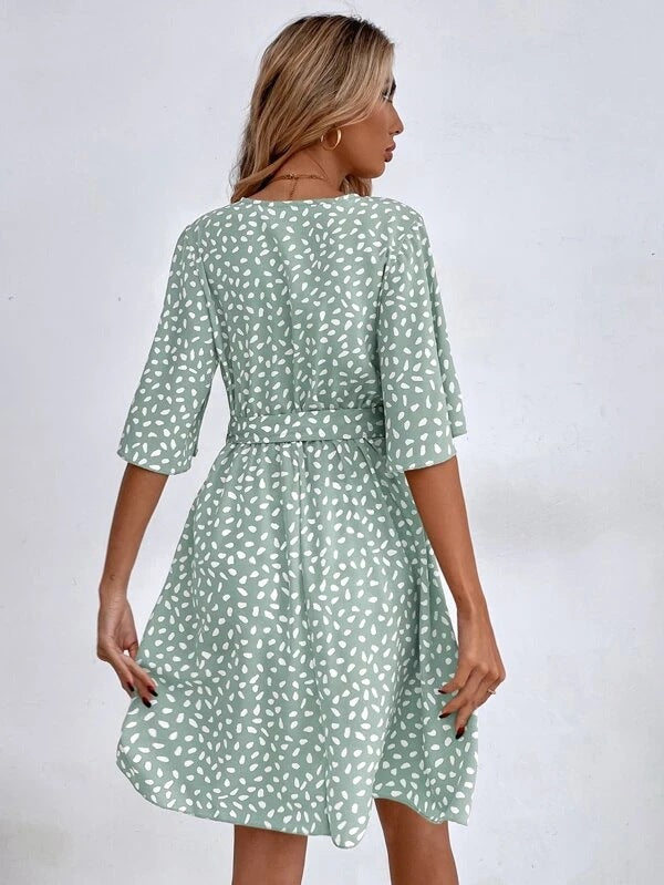 2025 New Explosion V-Neck Short Sleeve Waisted Peplum Dresses