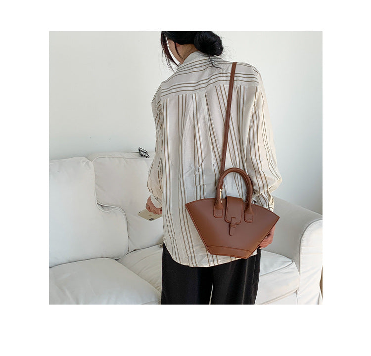 Large Capacity Hundred Korean Retro Fan Handbag Niche Design Personalised Crossbody Bag  Colour White Grey Grey