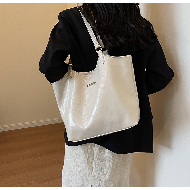 New fashion retro commuter tote bag senior sense handbag shoulder bag