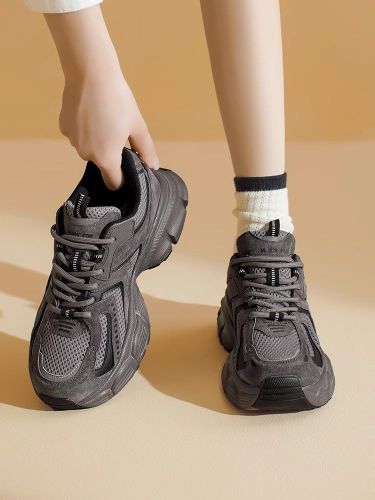 2025 spring and summer new hundred matching thick bottom heightening lightweight breathable mesh shoes